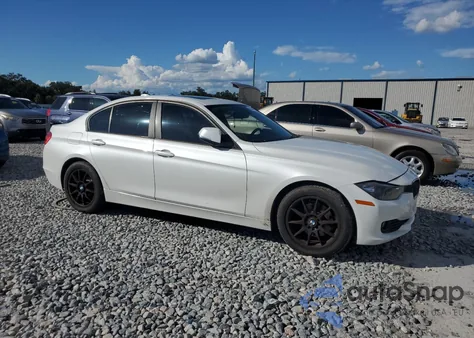 2015 BMW 320 I из США, поврежденный, VIN WBA3B1G54FNT03192